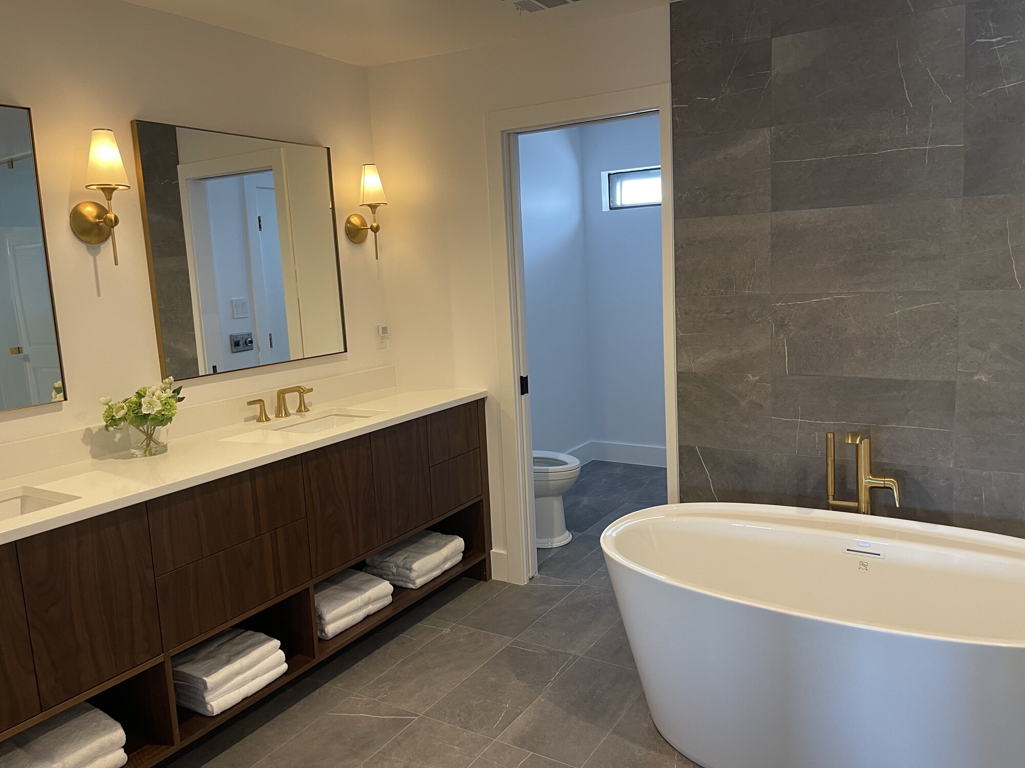 Contemporary bathroom design
